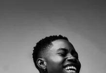 TikTok Star Peller Turns Heads with Fun Airport Moment Before Flight to South Africa